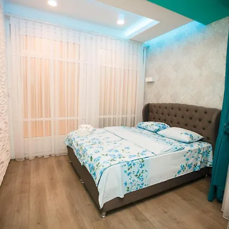 Main Street Sky House Daire