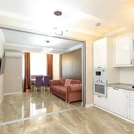 Daire Main Street Sky House *